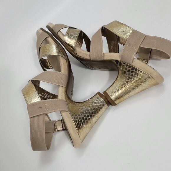 A2 By Aerosoles Heelrest Slip On Sandals Gold Sz 7.5 M - Picture 6 of 11